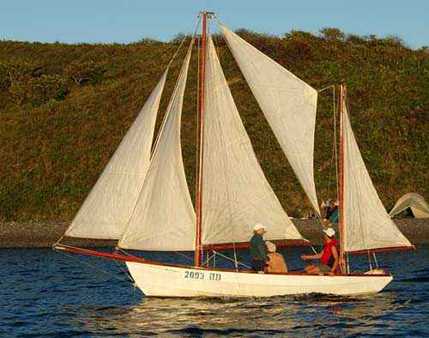 Швертбот Drascombe Lugger